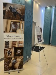 Woodhood se zúčastnil charitativní akce Šaty pro Krtka