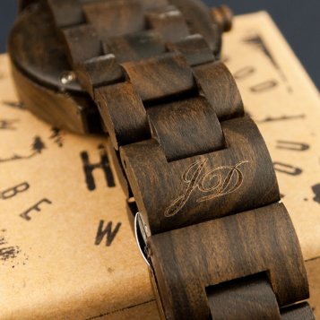 Jak vybrat dřevěné hodinky?