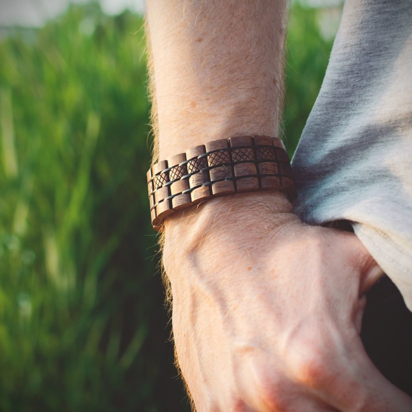 WoodHood - Walnut Bracelet