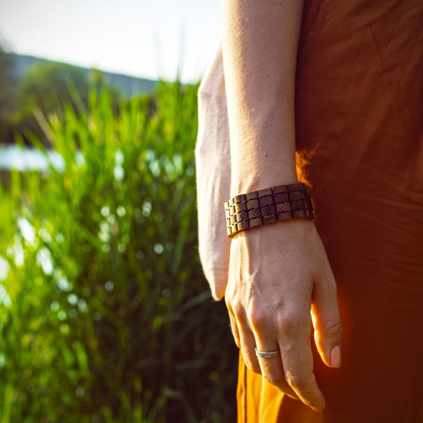 WoodHood - Walnut Bracelet