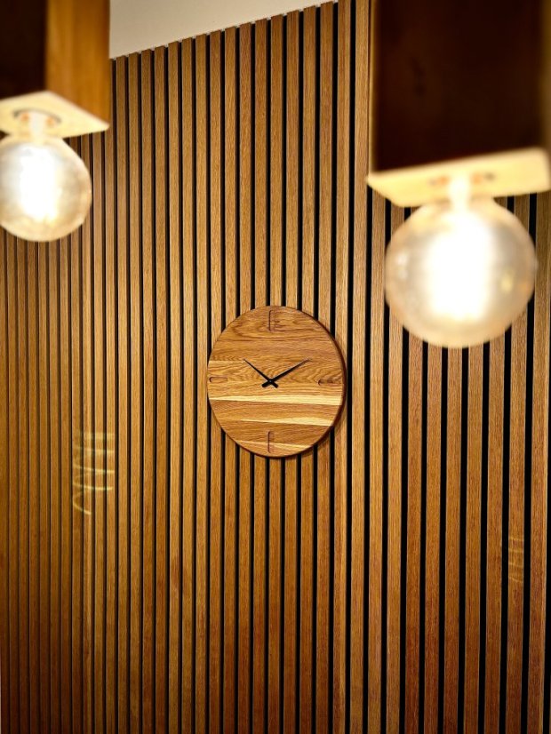 WoodHood - Oakwall