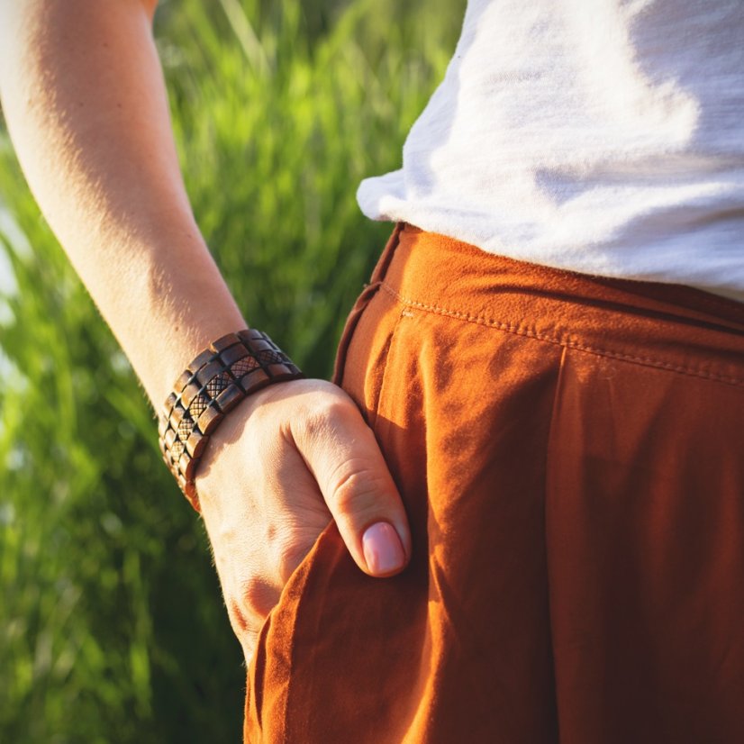 WoodHood - Walnut Bracelet